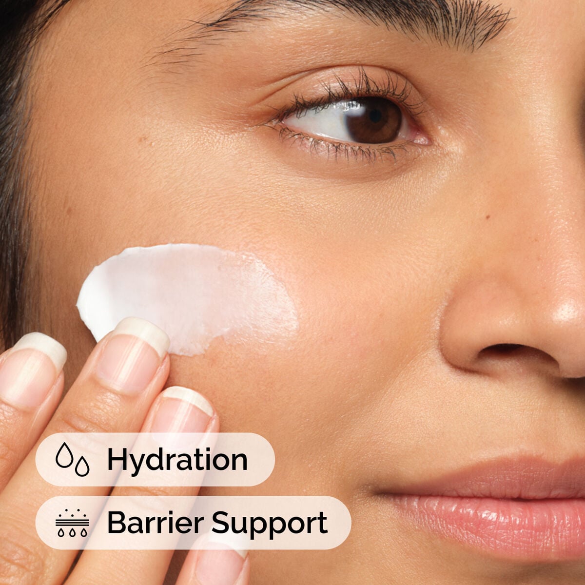 natural-moisturizing-factors-ha-q7 ord-natural-moisturizing-factors-ha-model-application-with-benefits.jpg